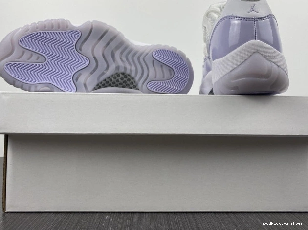 Rep Jordan AH7860-101 Violet Pure WMNS Air Low 11 0630